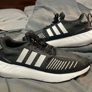 Women’s Adidas black and white size 7.5. Like new